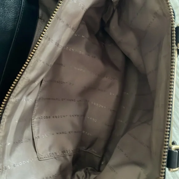 Marc by Marc Jacobs Handbag - Picture 8 of 11